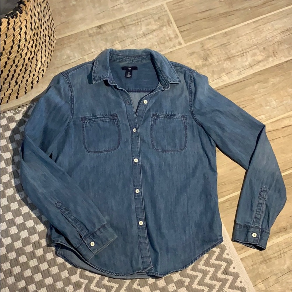 GAP Denim Buttoned Shirt